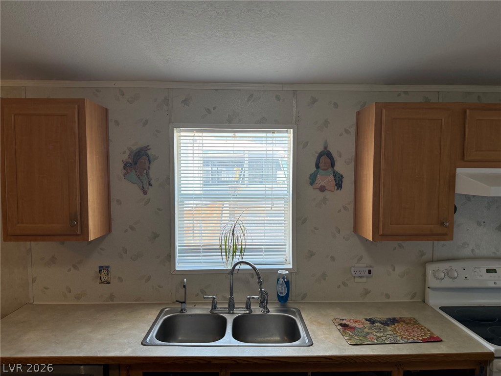 Photo 8 of 14, 6440 N Park Retiro