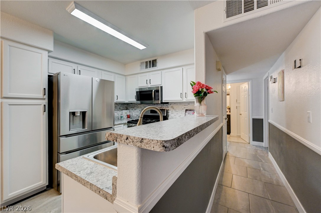 Photo 18 of 50, 3067 Key Largo Drive #104