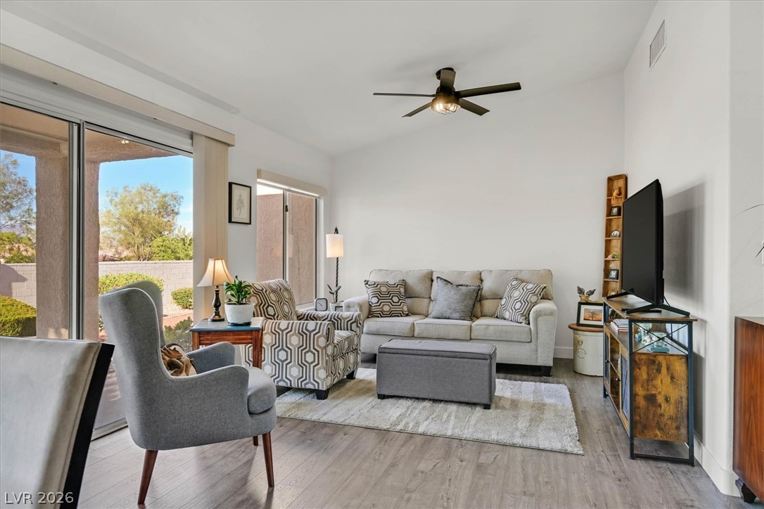 Photo 4 of 10008 Bundella Drive