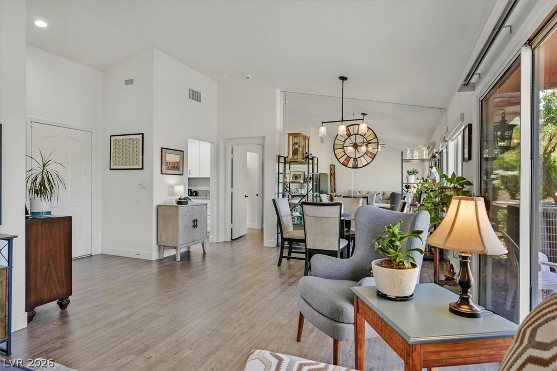 Photo 5 of 10008 Bundella Drive