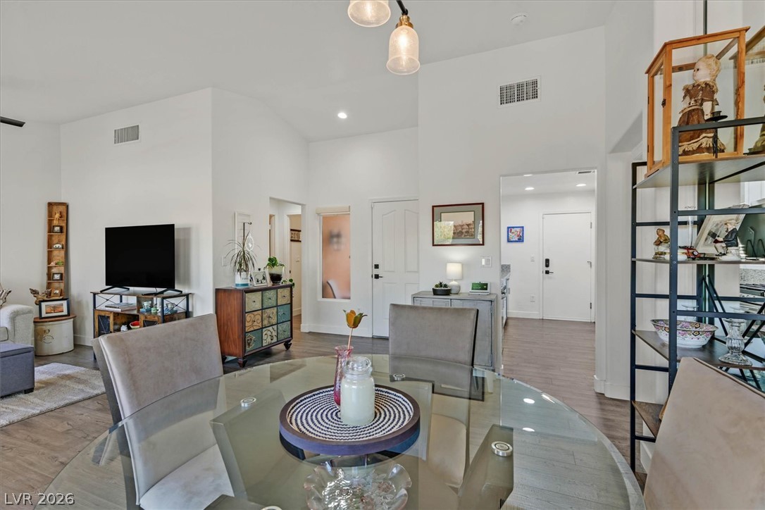 Photo 9 of 42, 10008 Bundella Drive