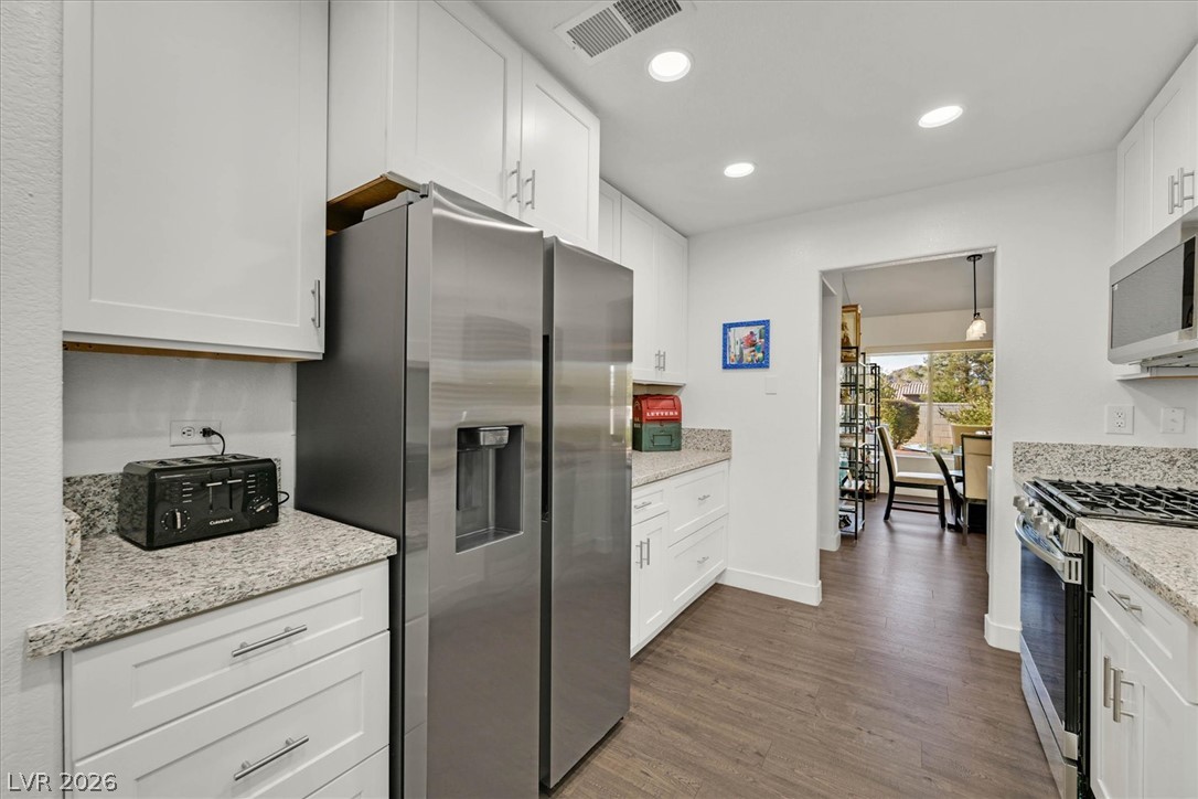 Photo 13 of 42, 10008 Bundella Drive