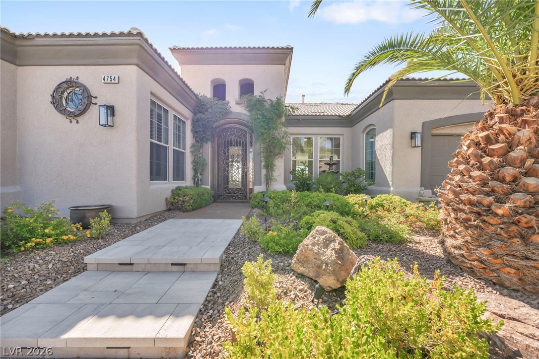 Photo 4 of 4754 Riva De Romanza Street