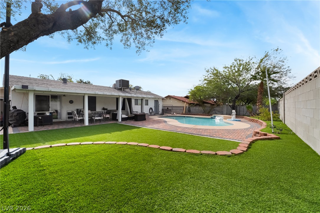 1404 Gloria Lane, Boulder City 89005