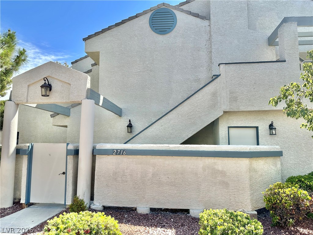 Photo 5 of 2716 LODESTONE Drive