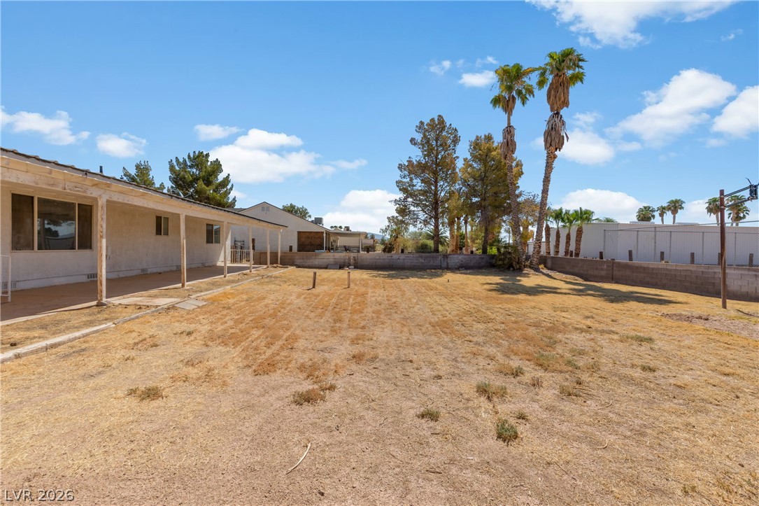 Photo 42 of 79, 1225 W Cottonwood Avenue