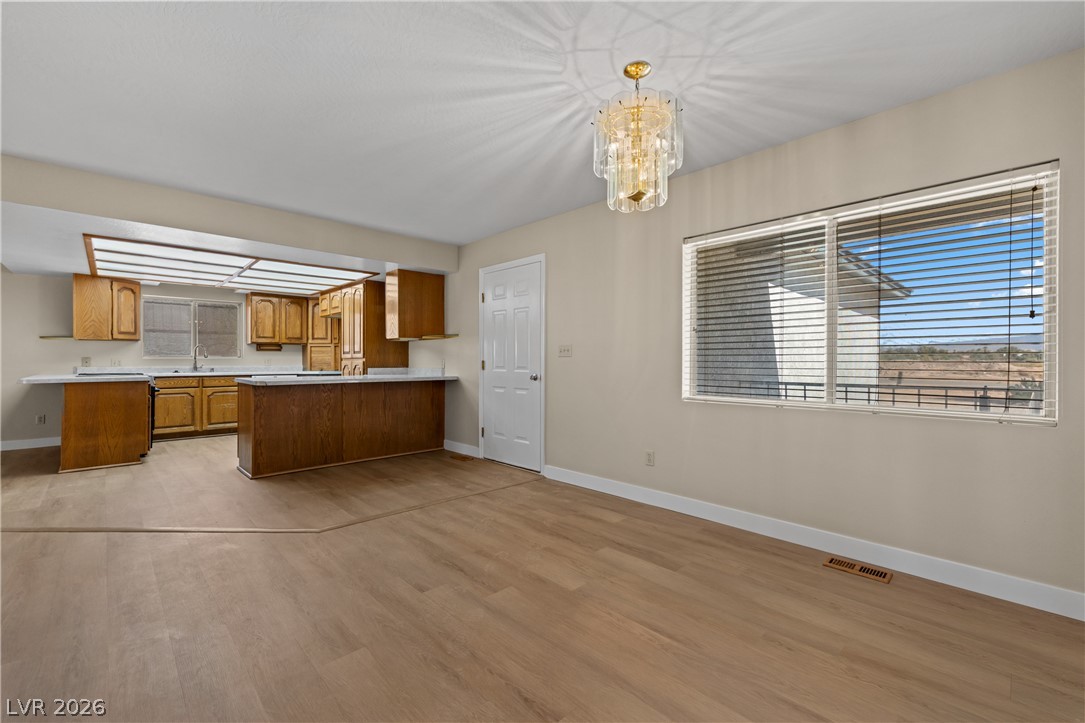 Photo 5 of 1225 W Cottonwood Avenue