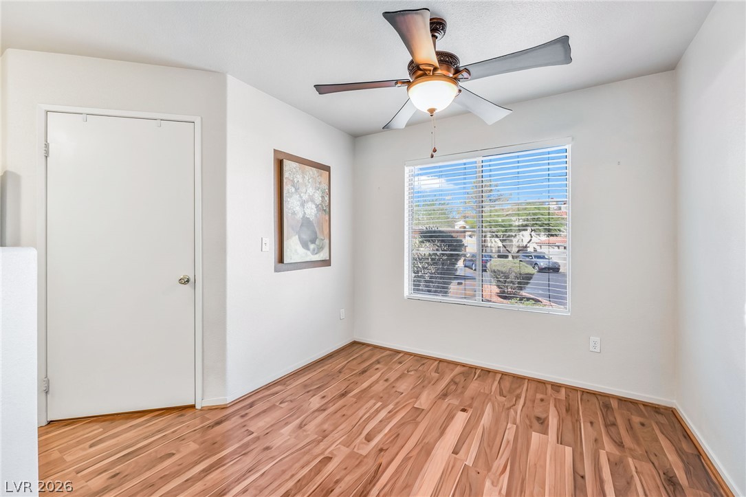Photo 11 of 30, 698 S Racetrack Road #1512