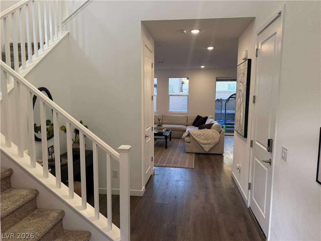 Photo 7 of 12, 862 Camargo Street