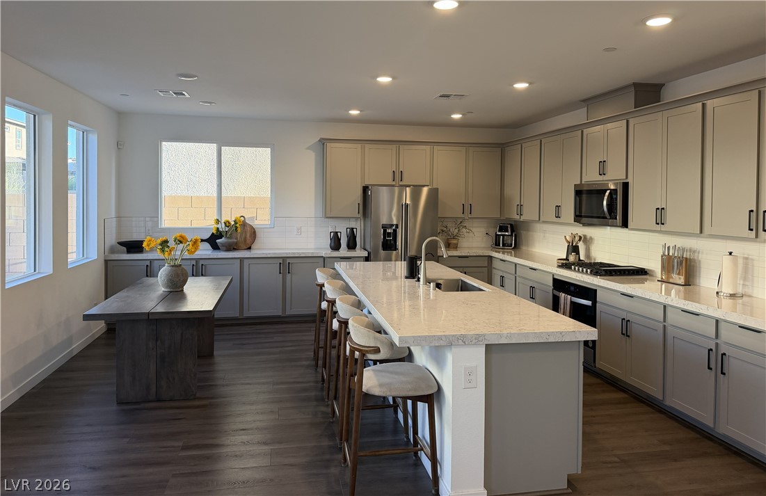 Photo 3 of 862 Camargo Street