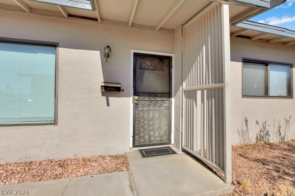 Photo 3 of 5908 Gipsy Avenue