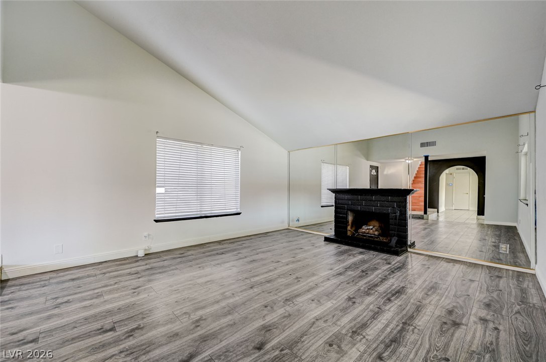 Photo 8 of 57, 3933 Manford Circle