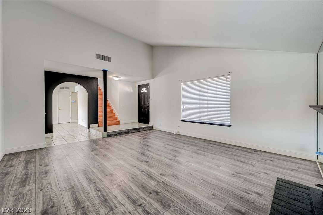 Photo 9 of 57, 3933 Manford Circle