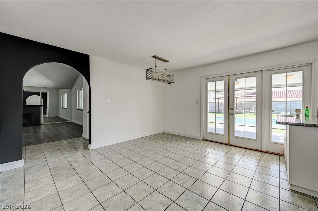 Photo 14 of 57, 3933 Manford Circle