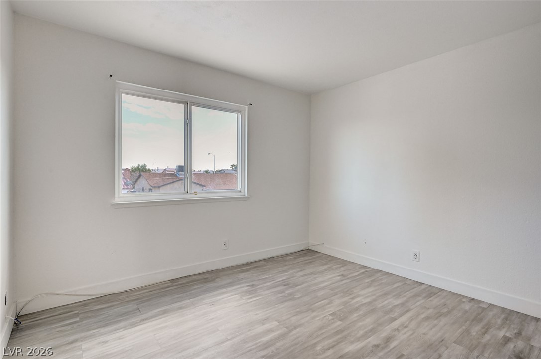Photo 31 of 57, 3933 Manford Circle