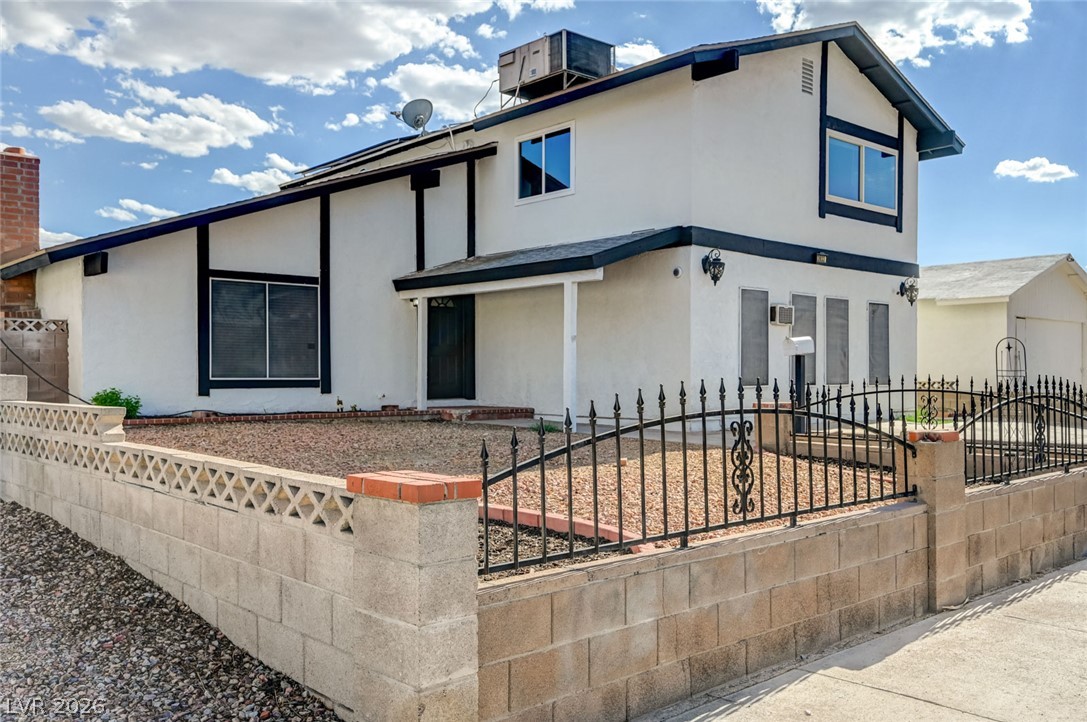 Photo 3 of 3933 Manford Circle