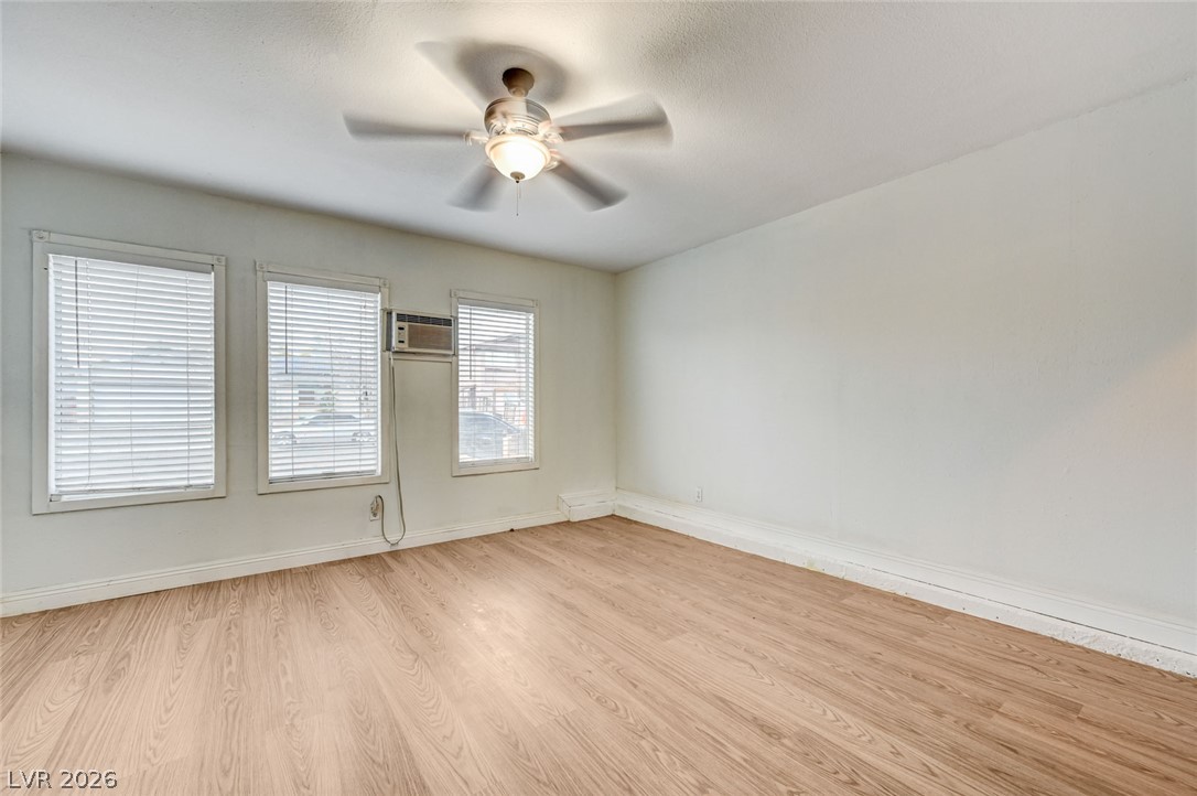 Photo 22 of 57, 3933 Manford Circle