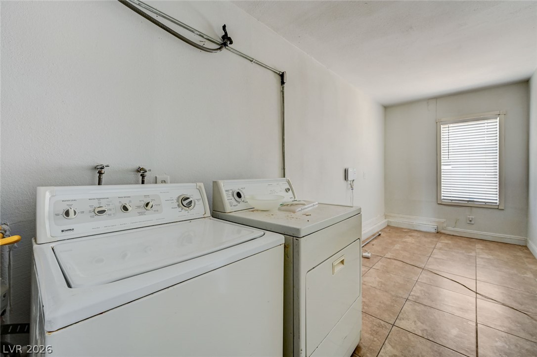 Photo 25 of 57, 3933 Manford Circle