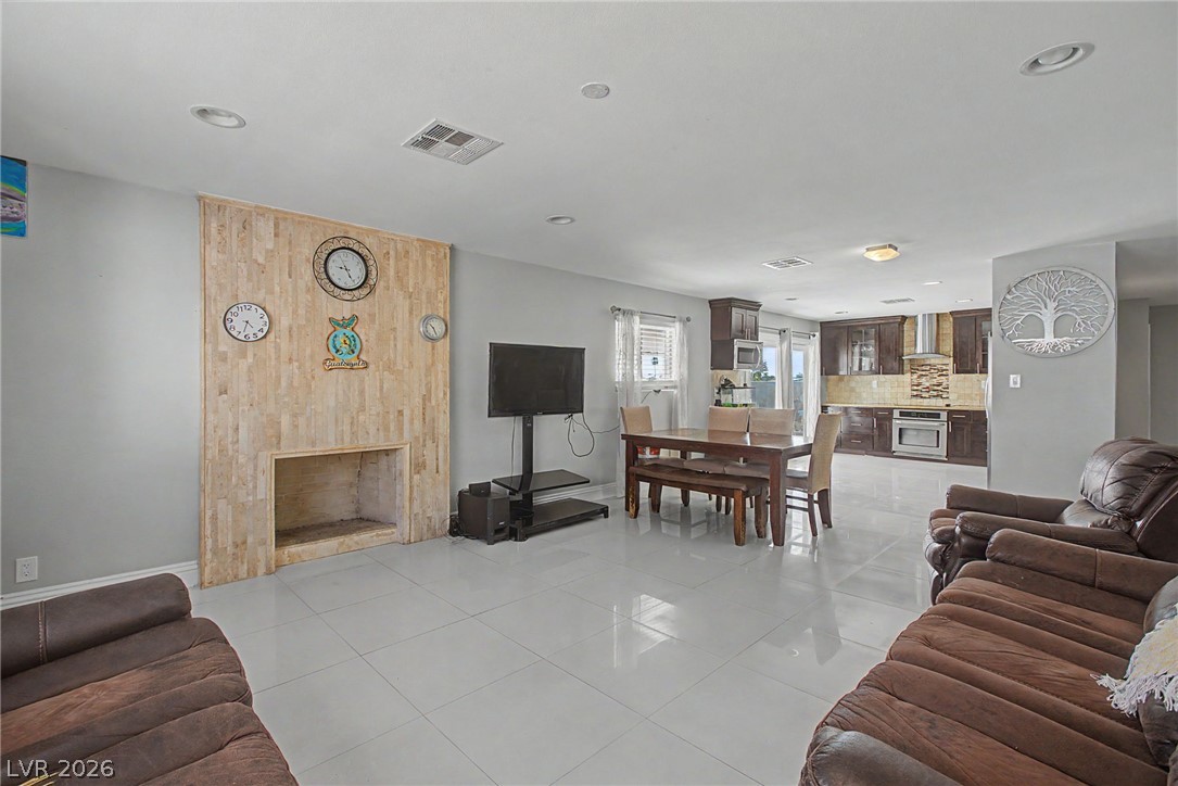 Photo 8 of 59, 713 Vincent Way