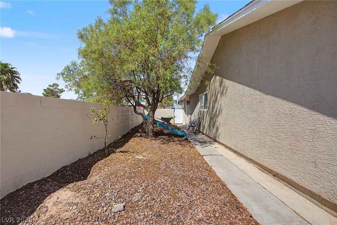 Photo 46 of 59, 713 Vincent Way