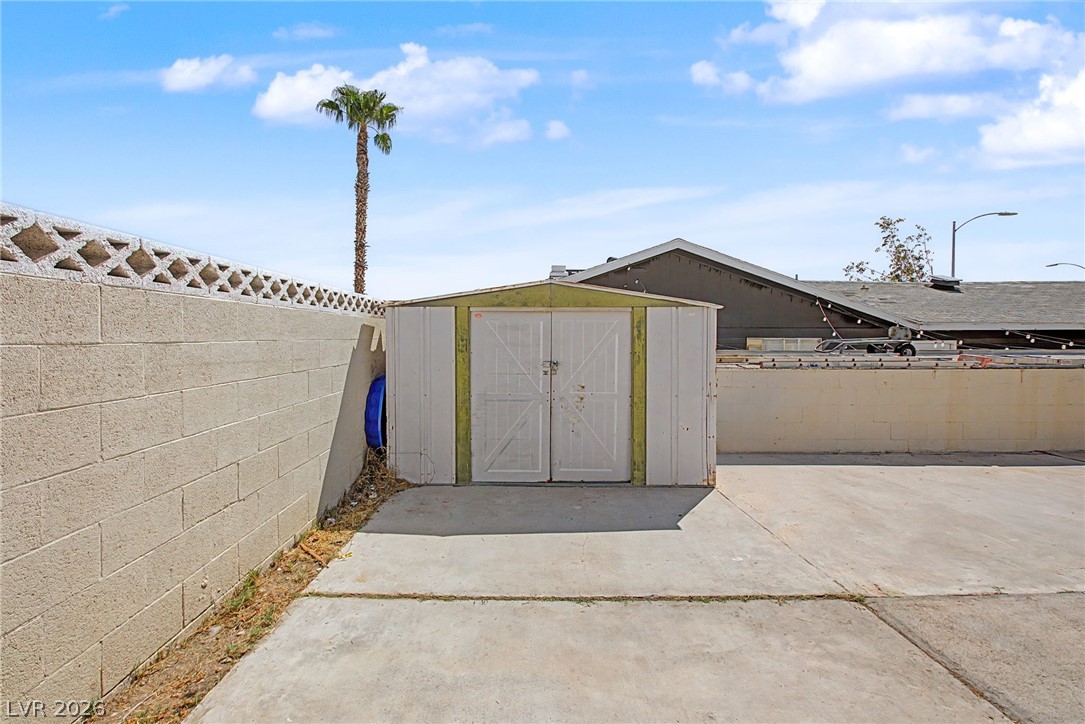 Photo 44 of 59, 713 Vincent Way