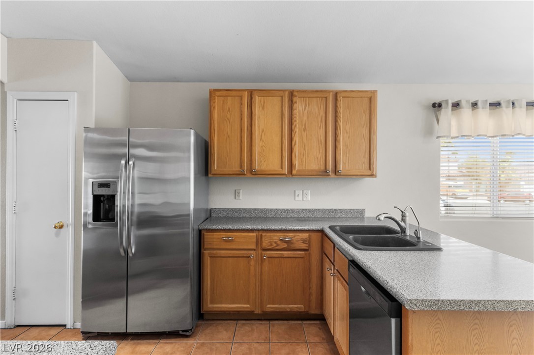 Photo 6 of 31, 593 Fox Chase Street