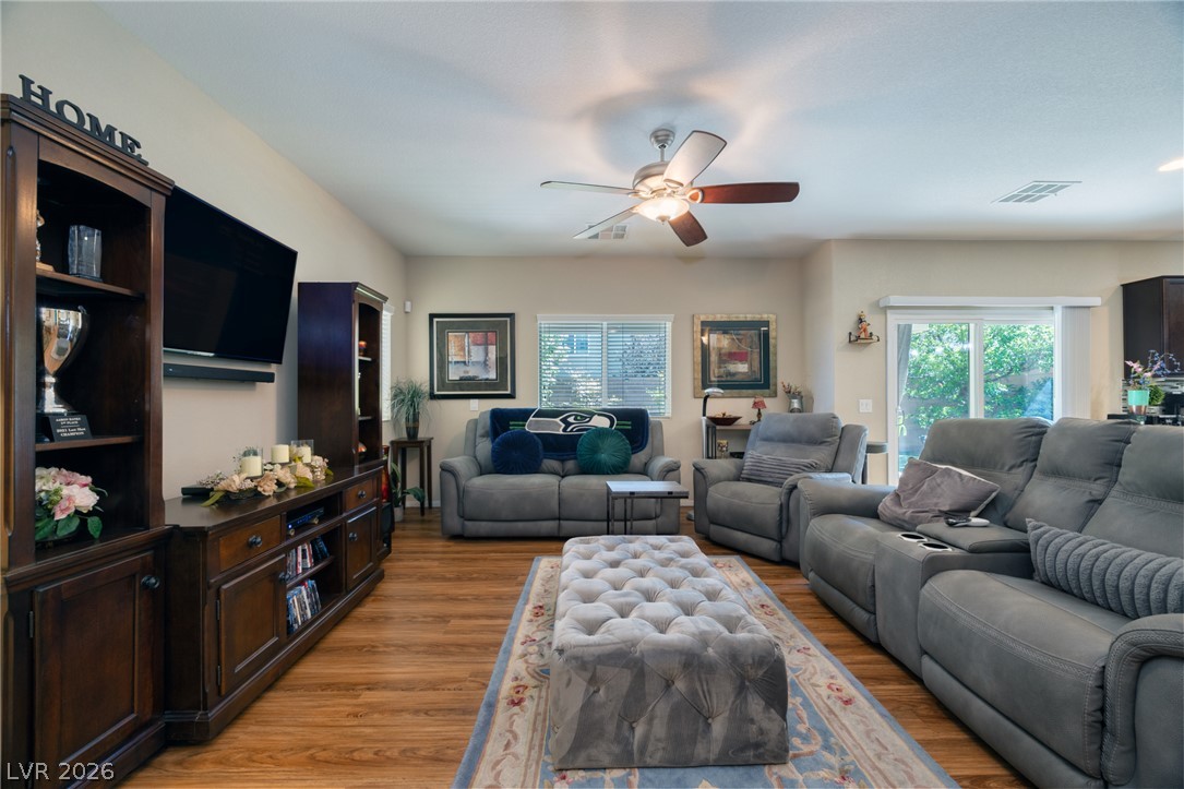 Photo 3 of 10821 Knickerbocker Avenue
