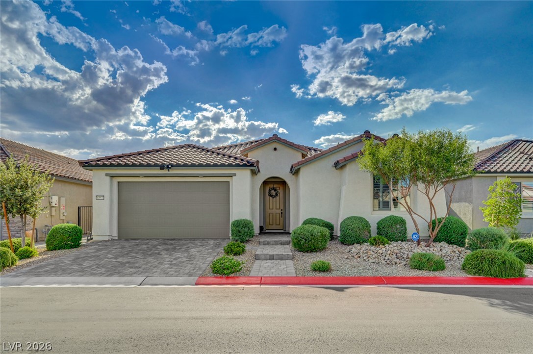 6557 Corsari Ridge Street, Las Vegas 89166