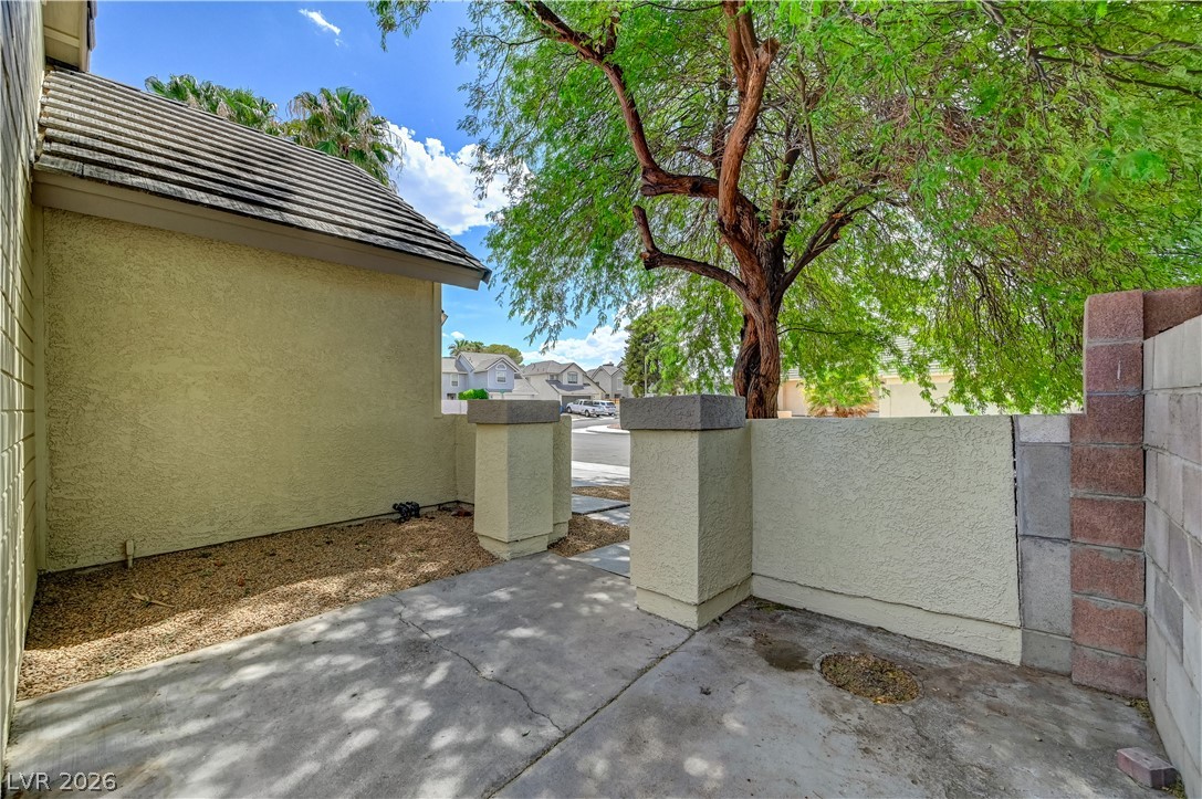 Photo 3 of 386 El Pico Drive
