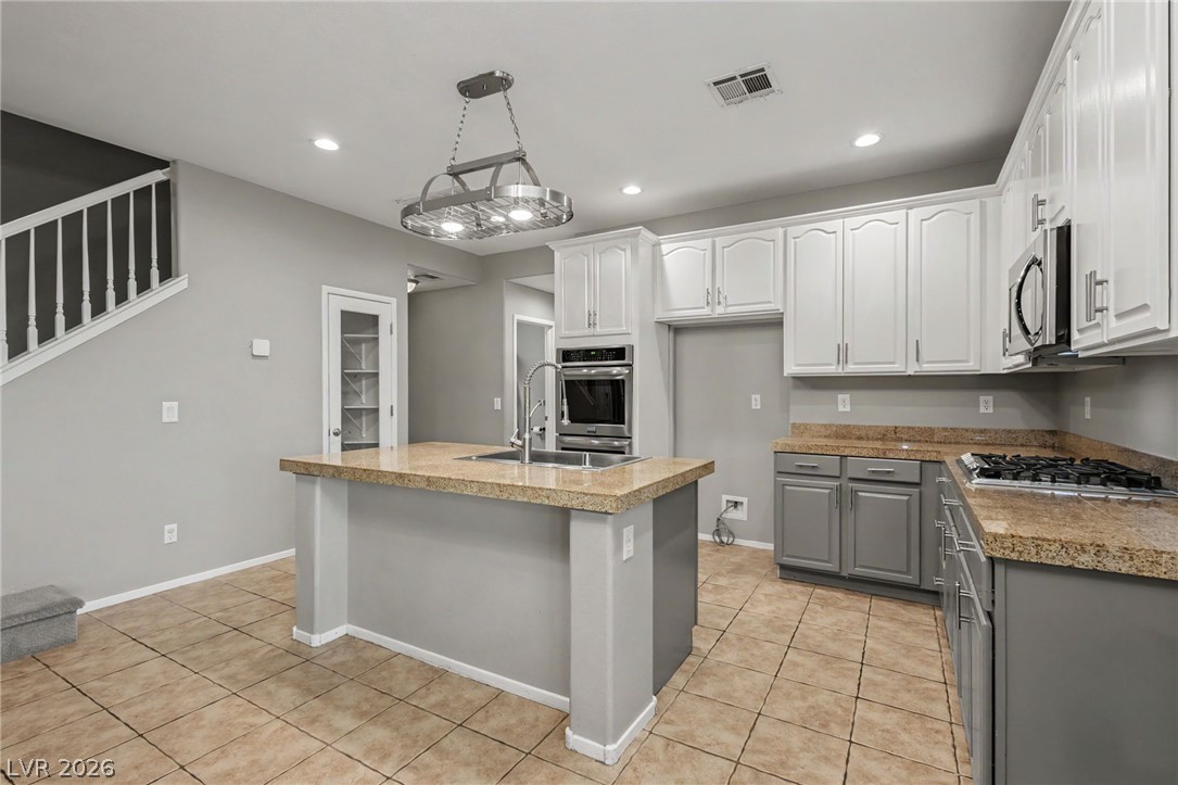Photo 10 of 44, 9052 Black Elk Avenue