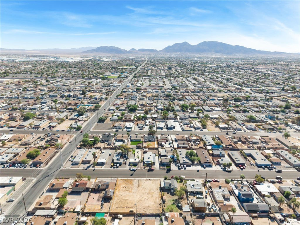 Photo 18 of 25, 2315 MCCarran