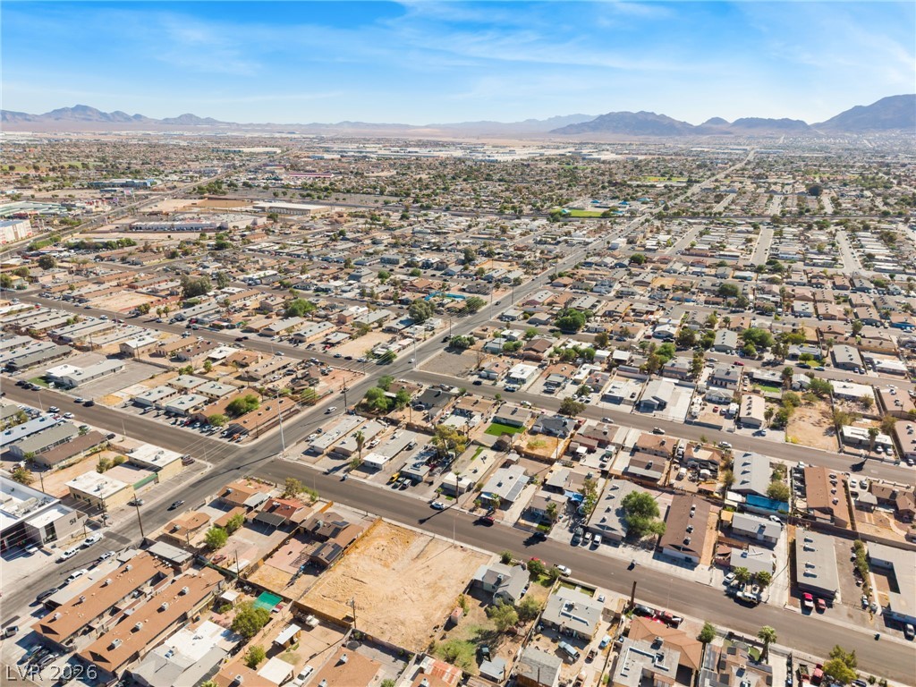 Photo 21 of 25, 2315 MCCarran