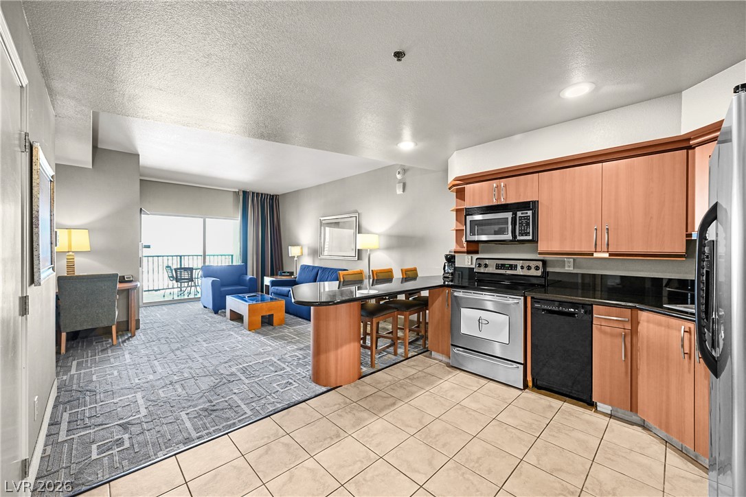 Photo 2 of 211 E Flamingo Road #1407