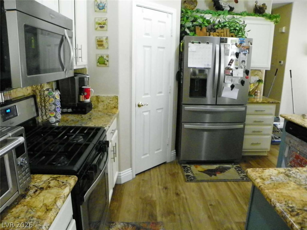 Photo 8 of 37, 6233 Ordaz Avenue #103