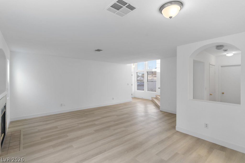 Photo 5 of 4321 Coyote Crest Court