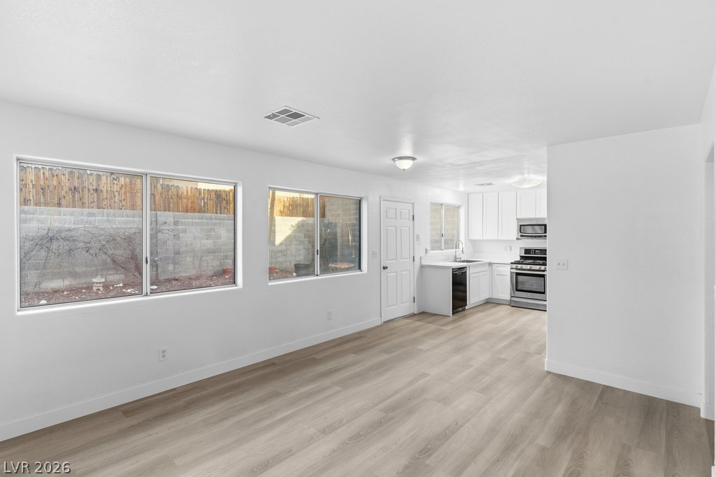 Photo 9 of 36, 4321 Coyote Crest Court