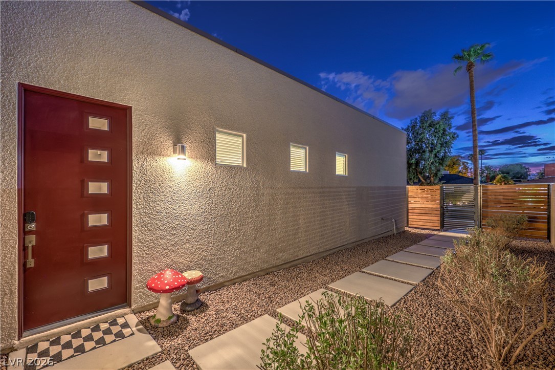 Photo 5 of 1327 S 8th Street