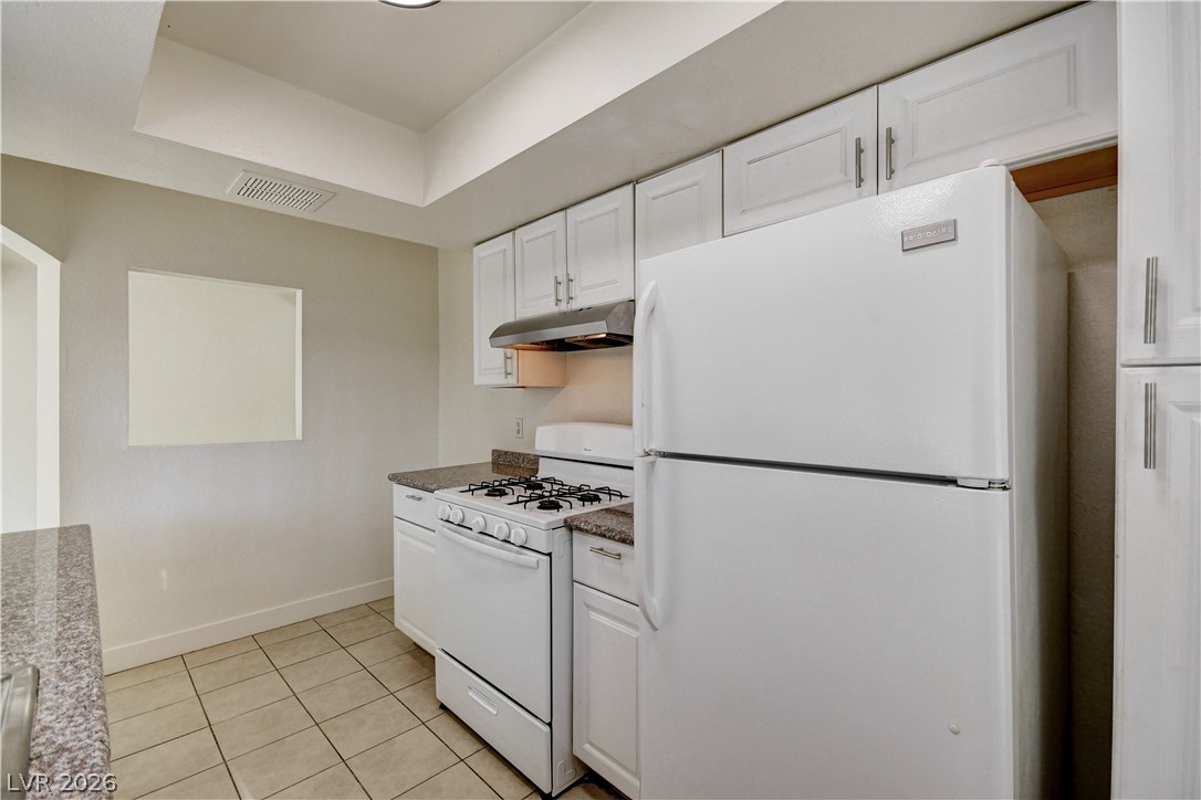 Photo 8 of 26, 1405 Vegas Valley Drive #229