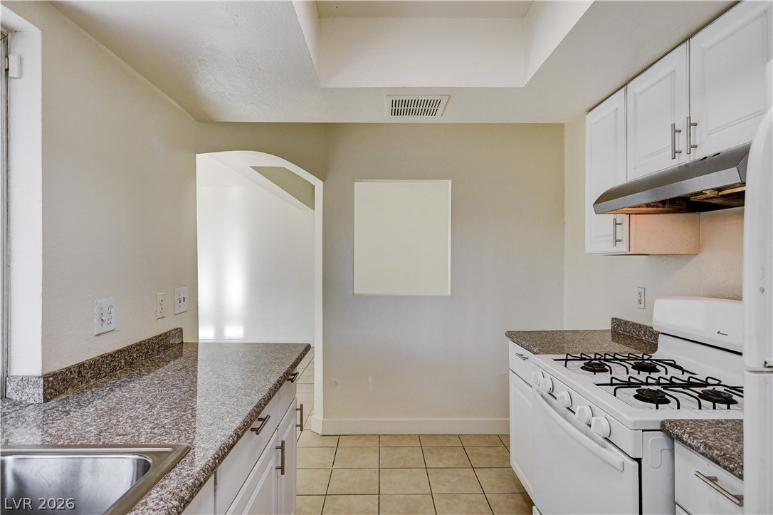 Photo 9 of 26, 1405 Vegas Valley Drive #229