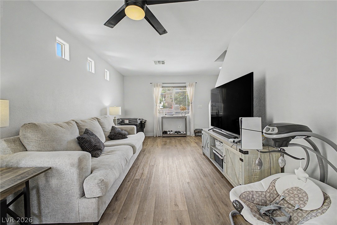 Photo 5 of 5208 Paradise Valley Avenue