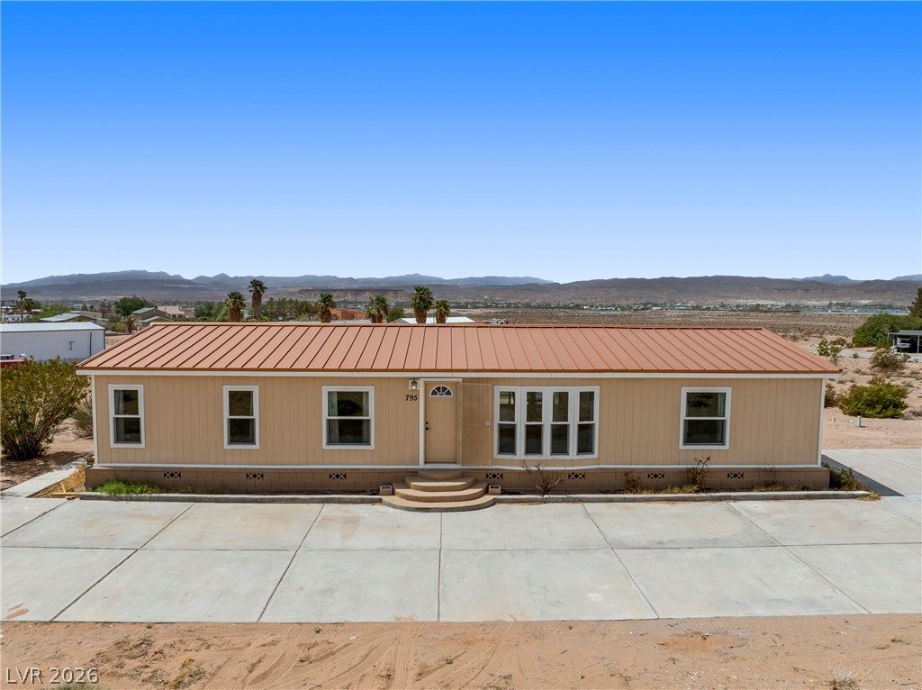 Photo 2 of 795 E Cottonwood Avenue