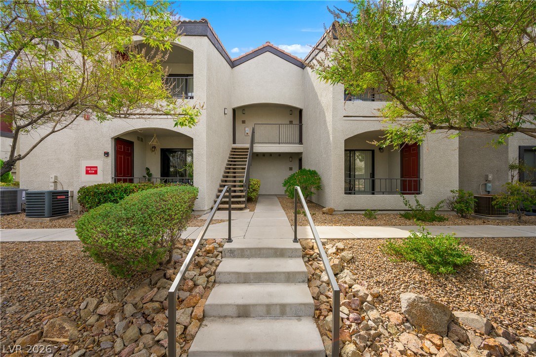 950 Seven Hills Drive #123, Henderson