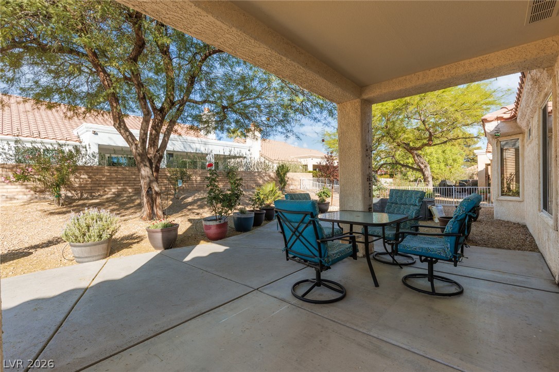 Photo 16 of 23, 2409 Desert Sands Drive