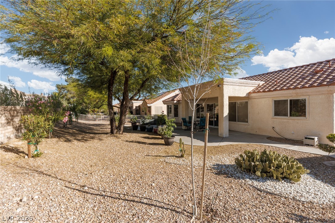 Photo 21 of 23, 2409 Desert Sands Drive
