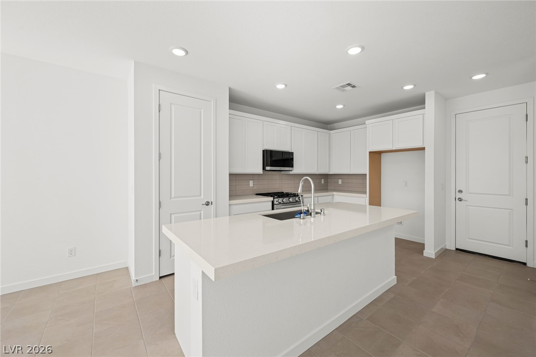 Photo 8 of 22, 8575 Balfour Meadows Avenue