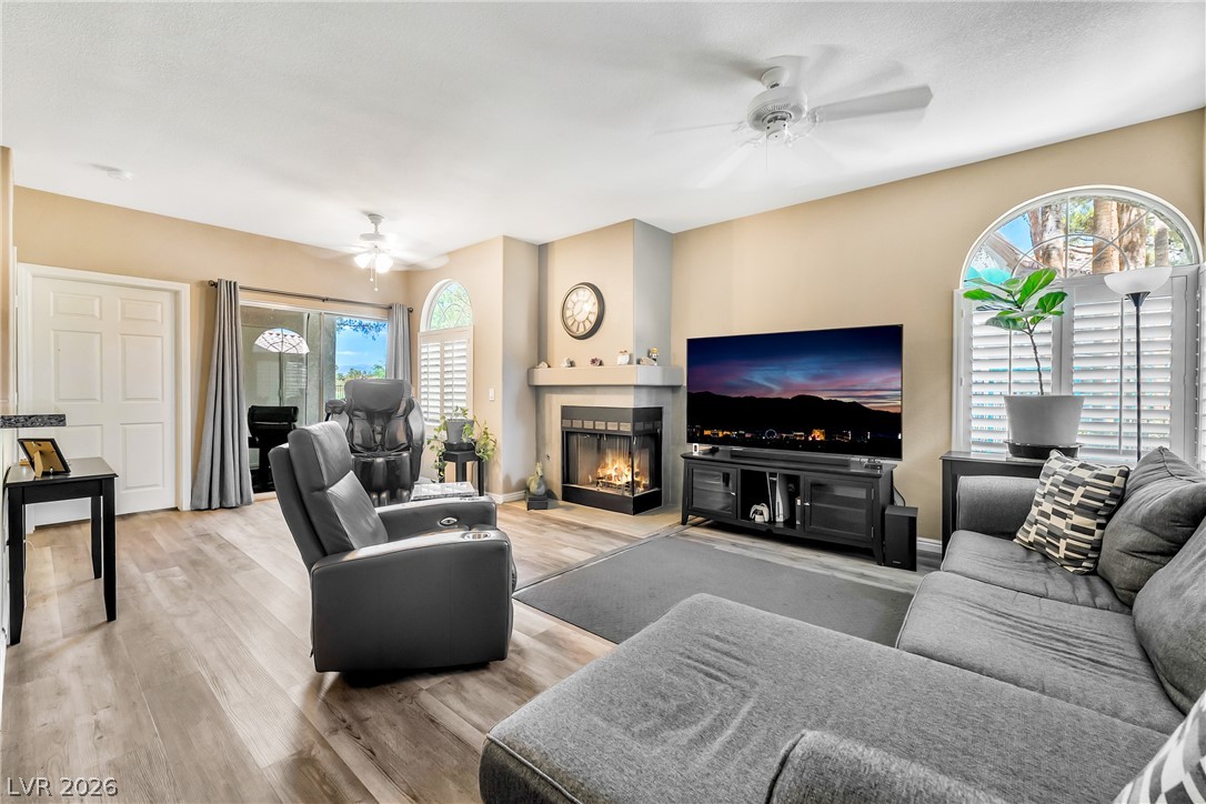 Photo 6 of 37, 2251 Wigwam Parkway #1812
