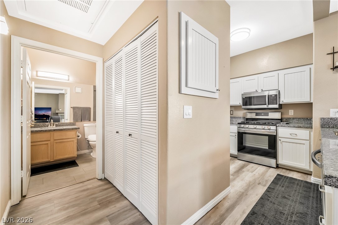 Photo 16 of 37, 2251 Wigwam Parkway #1812