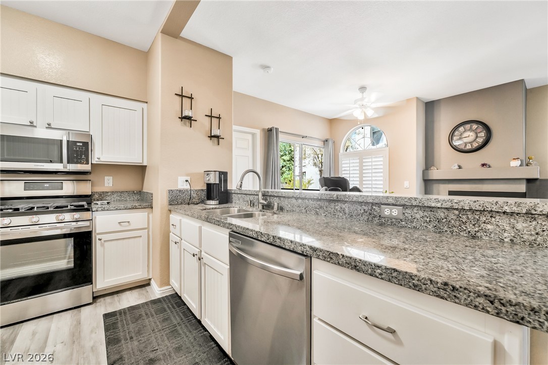 Photo 17 of 37, 2251 Wigwam Parkway #1812