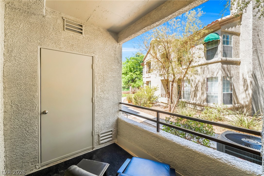 Photo 33 of 37, 2251 Wigwam Parkway #1812