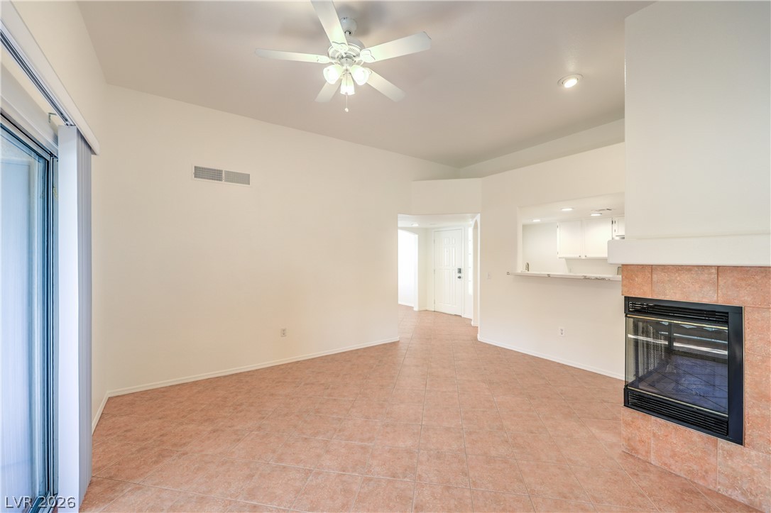 Photo 6 of 30, 7400 W Flamingo Road #2051